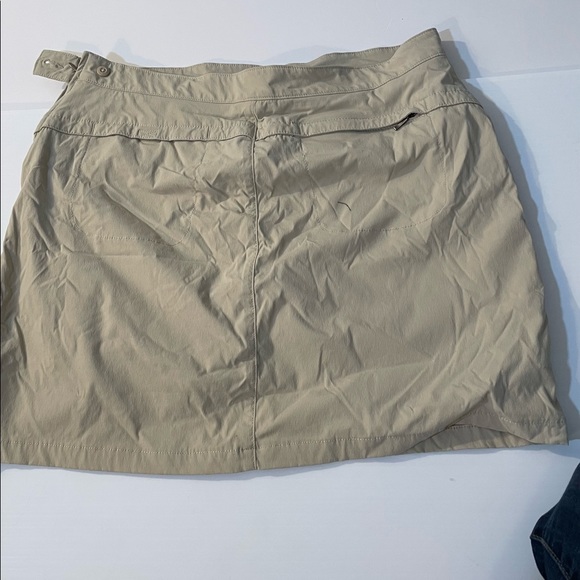 ⭐️⭐️Eddie Bauer woman's cream tennis sport skirt-short size 10 - Picture 4 of 6